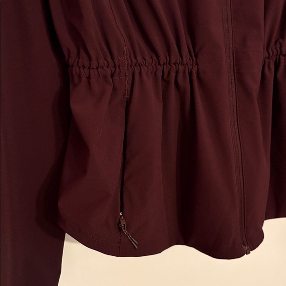 Lululemon UV-Protective Cinch-Waist Running Jacket - Picture 8 of 10